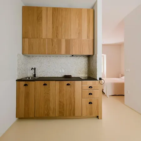 Argemonia * מאלי לוסיניי