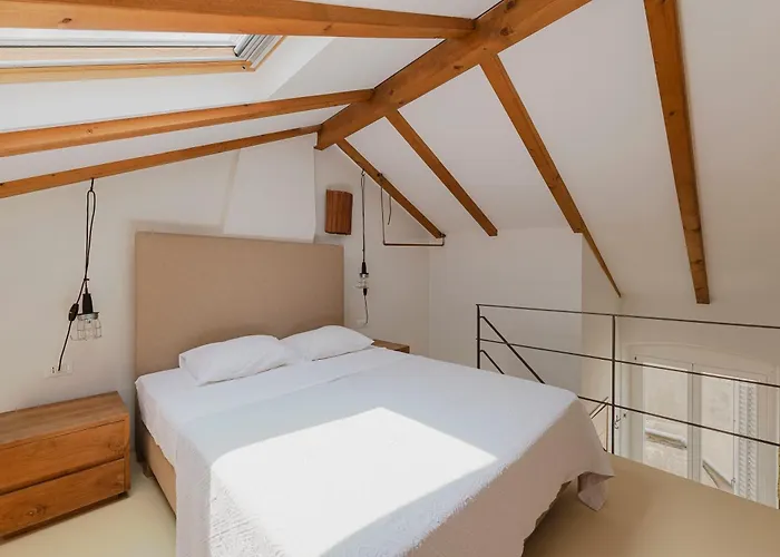 Argemonia Apartment *